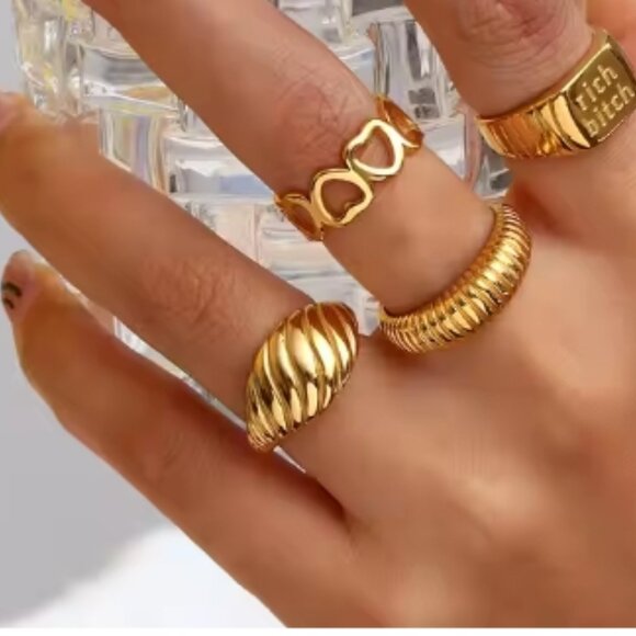 18K GOLD RING - Picture 3 of 3